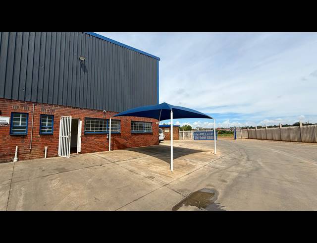 430M² WAREHOUSE TO LET IN WADEVILLE